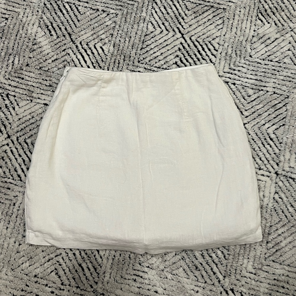 Abercrombie & Fitch Scarlett Linen-Blend Mini Skort - Picture 5 of 5